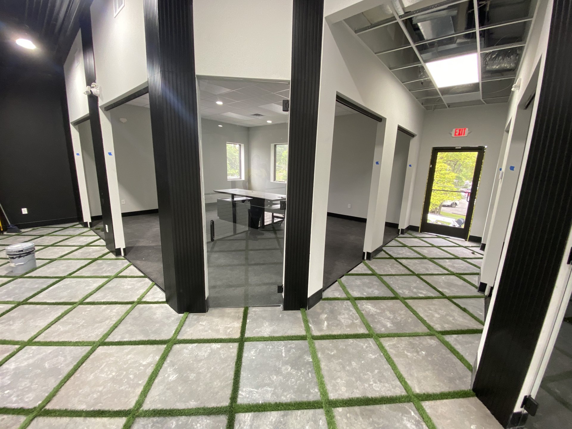 Completed large-format commercial glass project by BGM Jacksonville